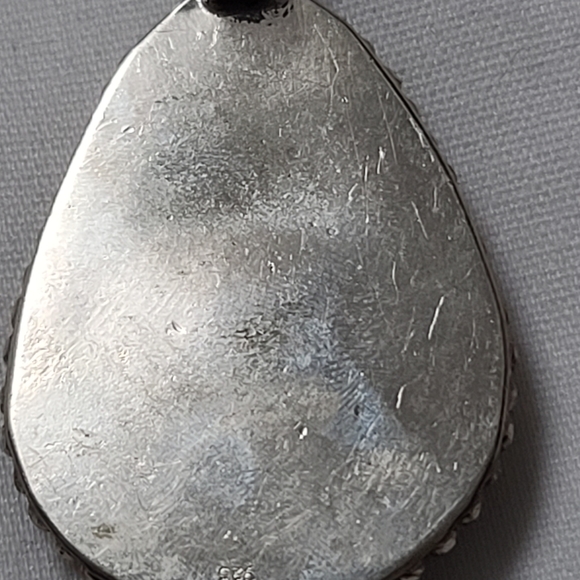 Vintage Tibetan Turquoise, spiny oyster Coral Silver Pendant - Picture 4 of 5